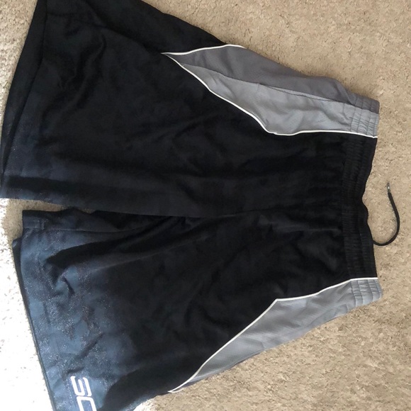 Shorts - Picture 1 of 2